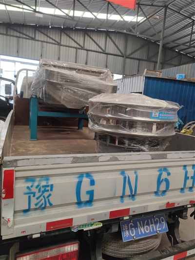 寒冷和疫情，也擋不住我們發貨的腳步，直線篩給料機等設備發貨