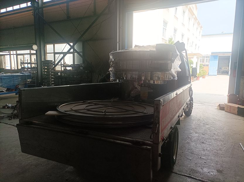 旋振篩+網架+工裝發貨