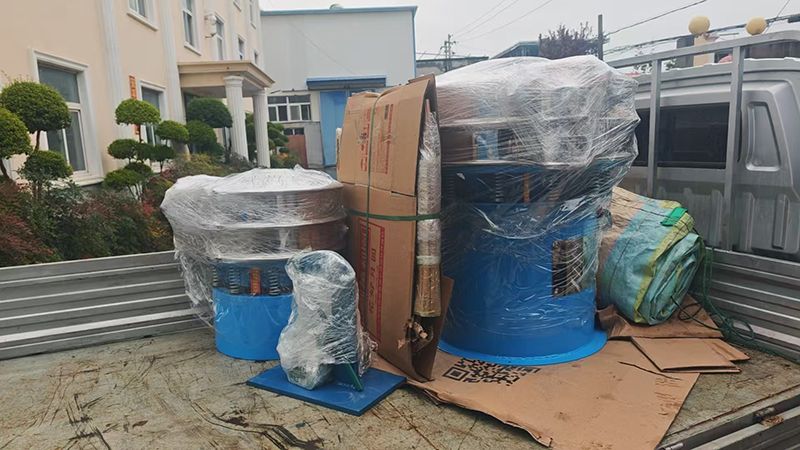 600超聲波篩、1000旋振篩、網架膠條等配件發貨